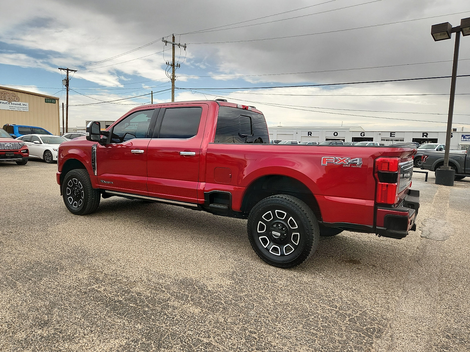 Certified 2023 Ford F250 Platinum w/ FX4 Off-Road Package AWD/4WD image 4