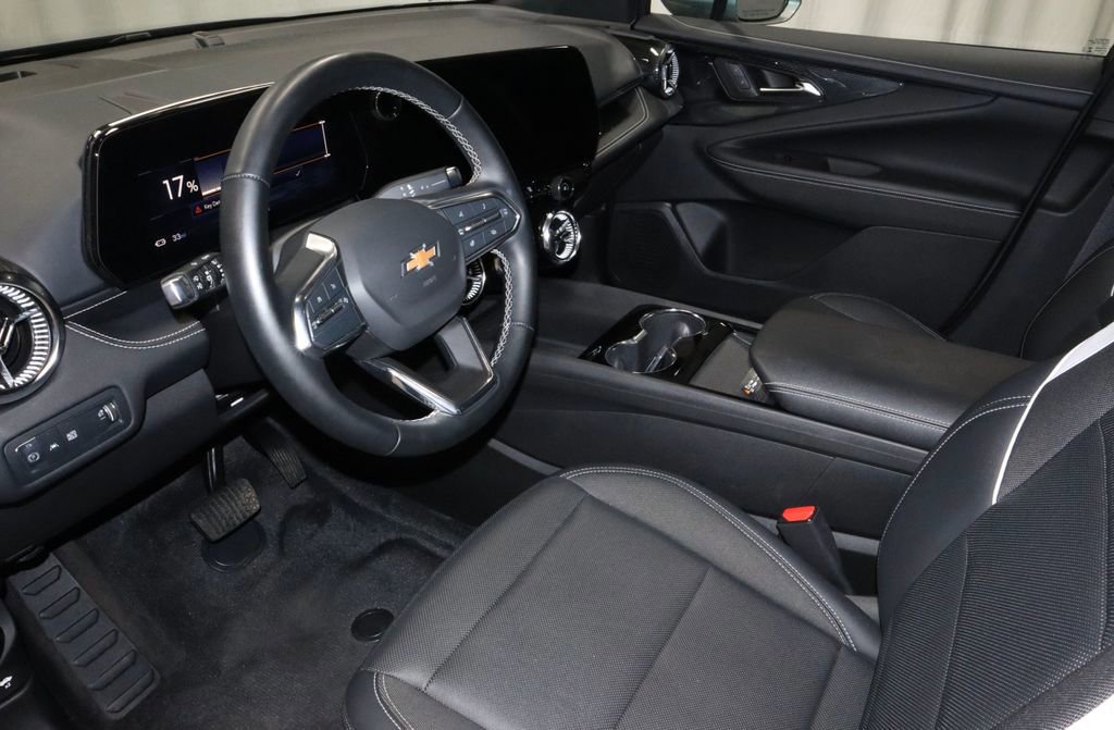 Used 2024 Chevrolet Blazer EV LT image 25