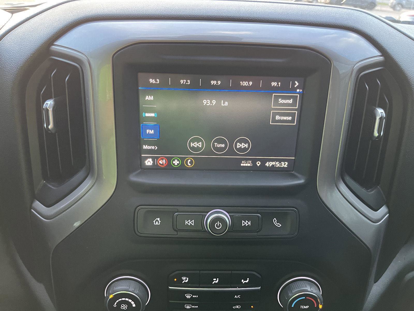 Used 2022 Chevrolet Silverado 2500 Custom w/ Custom Value Package image 20