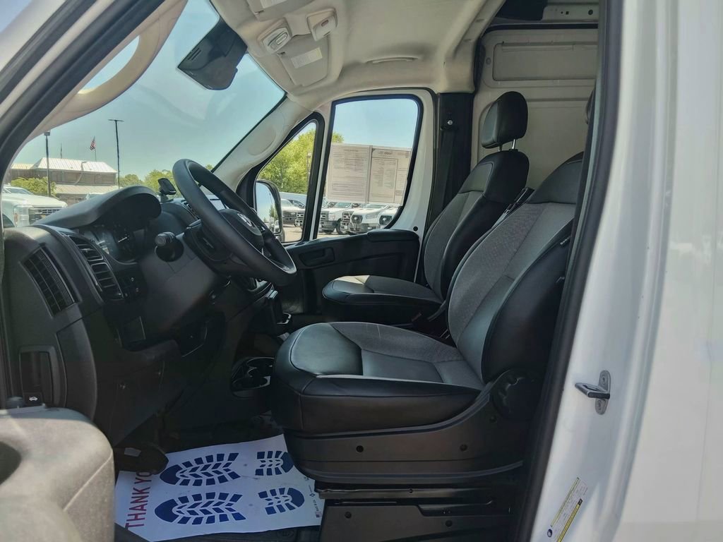 Used 2024 RAM ProMaster 2500 w/ Convenience Group FWD image 15