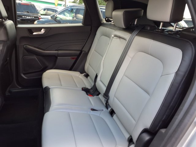 Certified 2024 Ford Escape Platinum AWD/4WD image 8