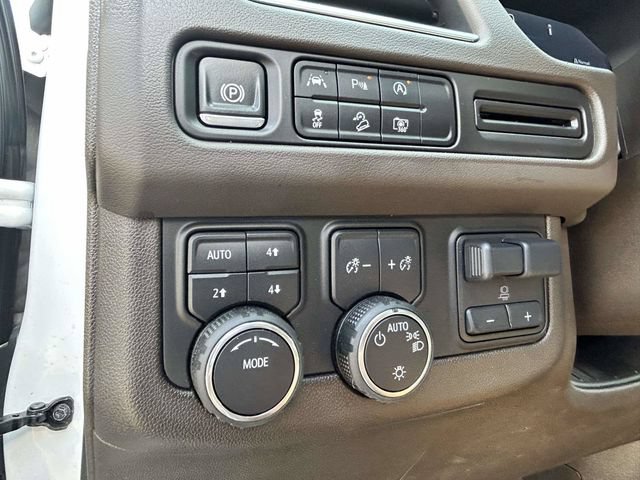 Used 2024 Chevrolet Tahoe Z71 w/ Luxury Package AWD/4WD image 18