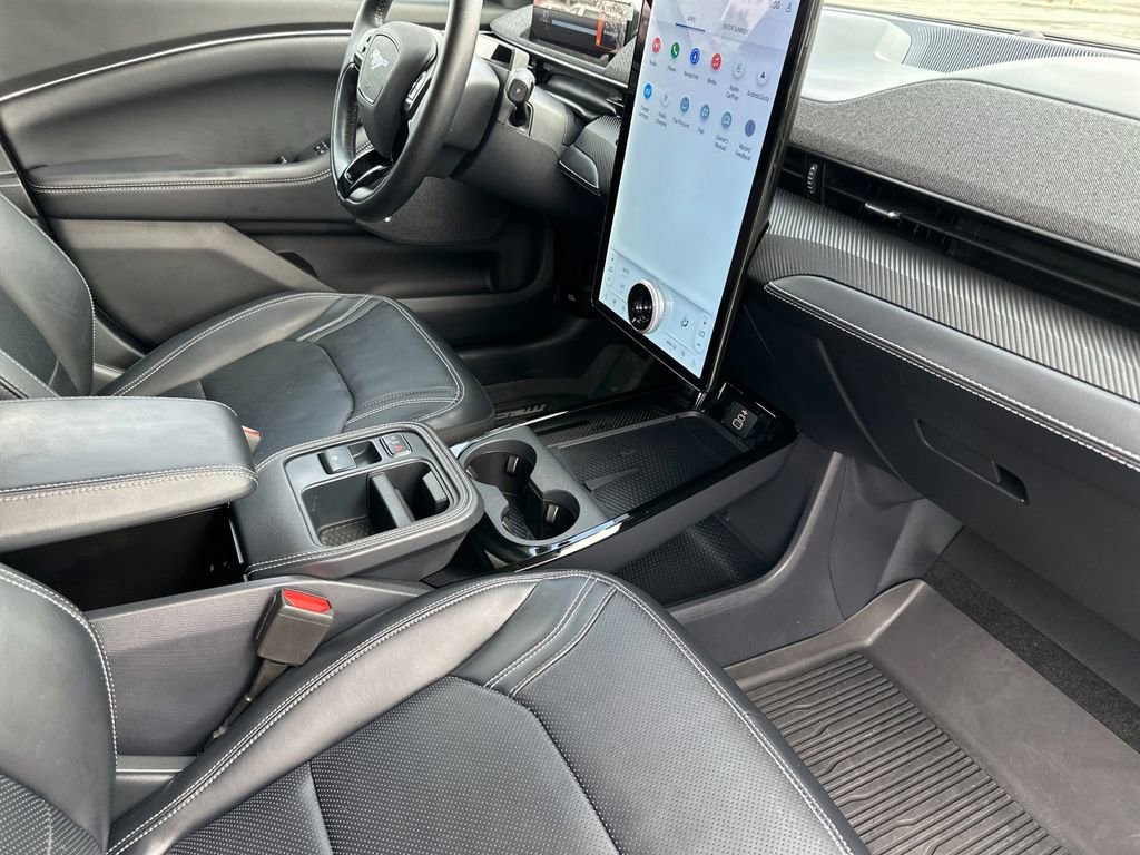 Certified 2025 Ford Mustang Mach-E Premium image 16