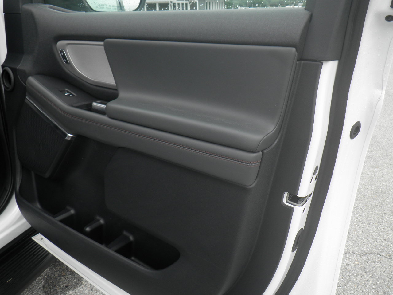 Certified 2025 Ford Expedition Active AWD/4WD image 27