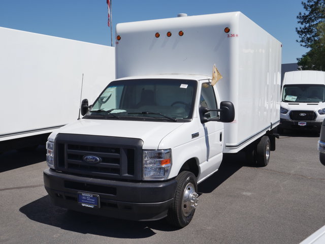 Certified 2024 Ford E-450 and Econoline 450 Super Duty RWD image 2