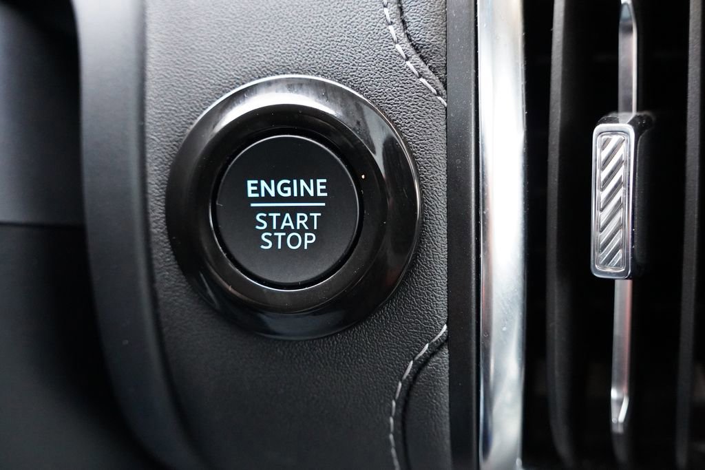 Certified 2025 Ford Expedition Max Platinum image 36