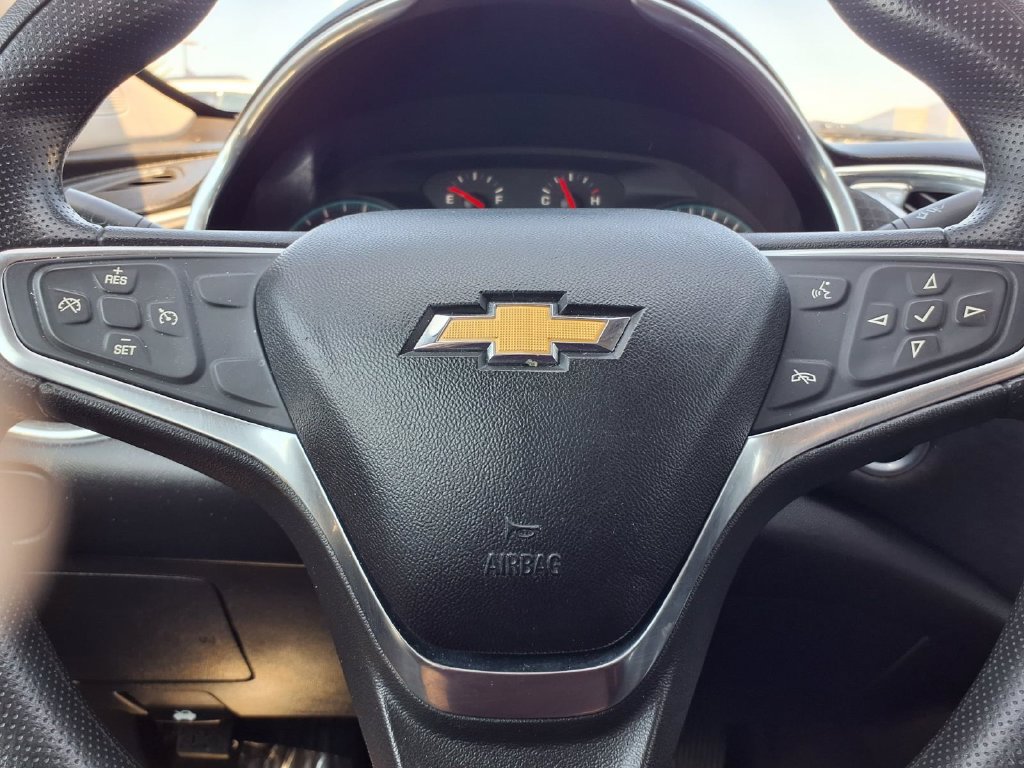 Used 2020 Chevrolet Malibu LT FWD image 14