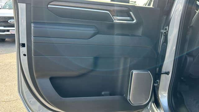 Used 2025 Chevrolet Silverado 3500 High Country w/ High Country Premium Package image 14