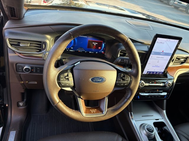 Certified 2022 Ford Explorer King Ranch w/ Class IV Trailer Tow Package AWD/4WD image 8
