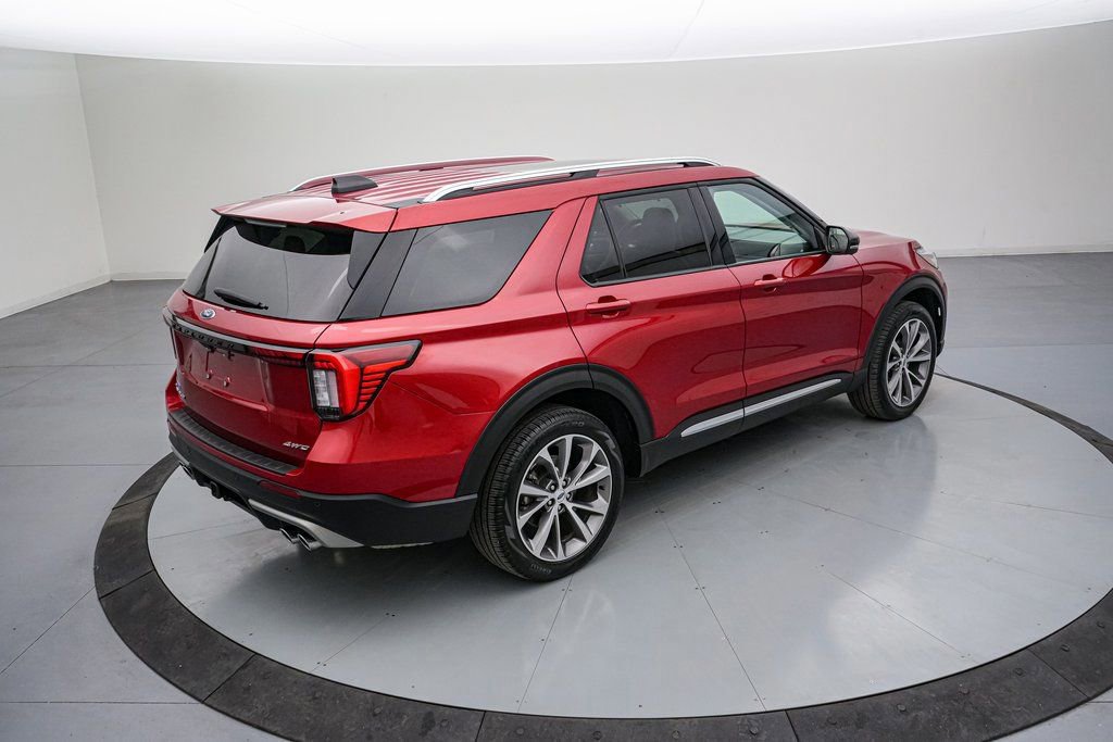 Certified 2025 Ford Explorer Platinum w/ Ultimate Package image 5