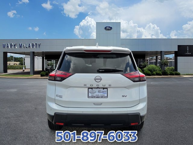 Used 2024 Nissan Rogue SV FWD image 4