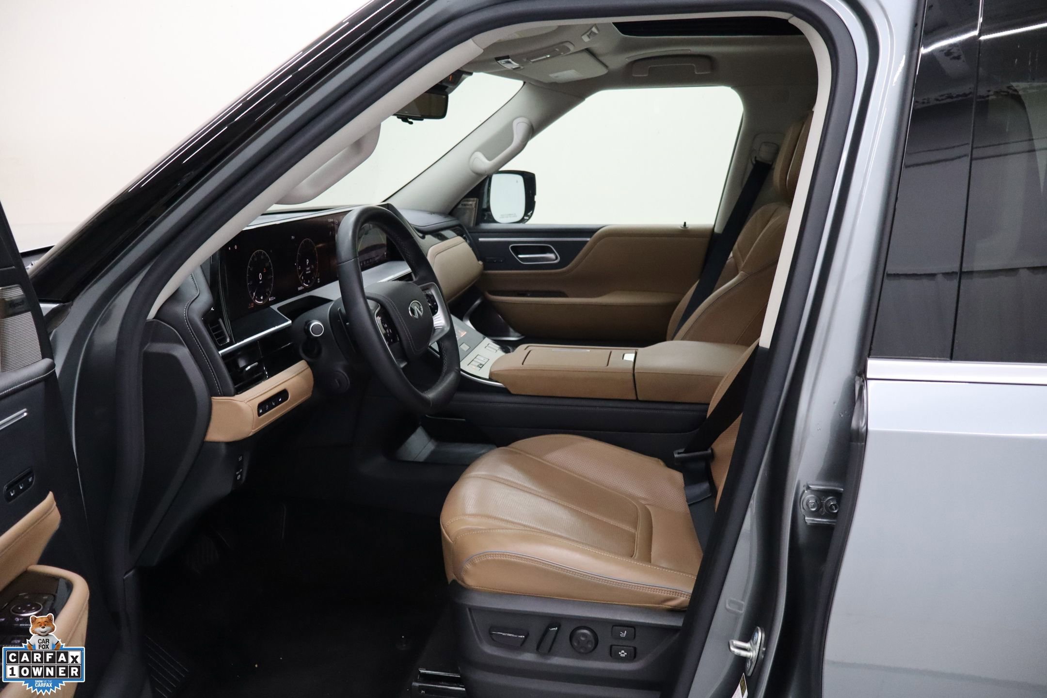 Used 2025 INFINITI QX80 Sensory image 27