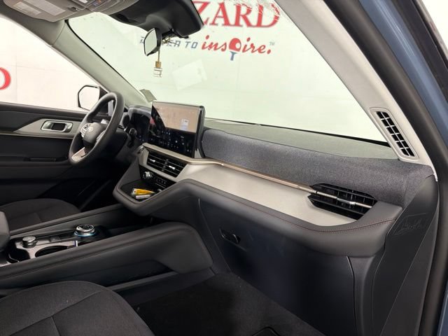 Certified 2026 Ford Explorer Active AWD/4WD image 17