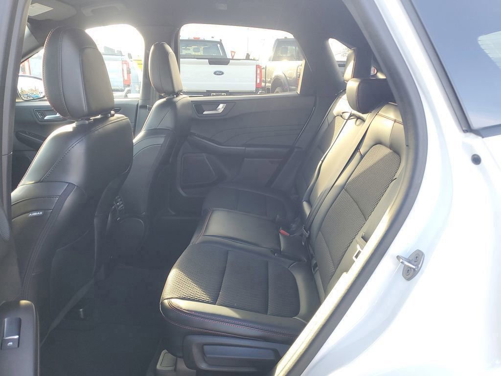 Certified 2023 Ford Escape ST-Line Select w/ Tech Pack #2 image 9