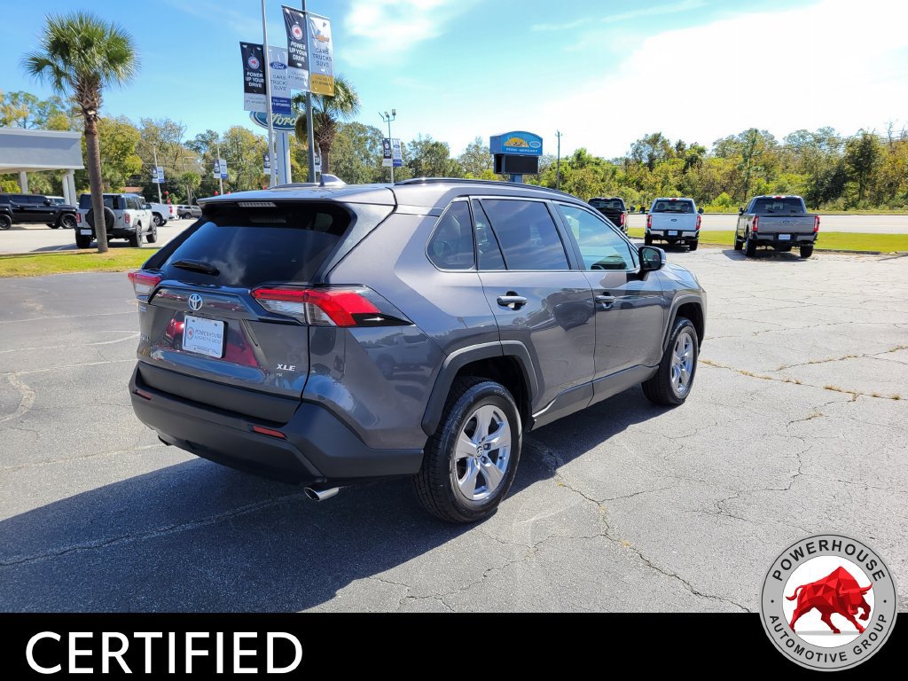 Used 2025 Toyota RAV4 XLE FWD image 6