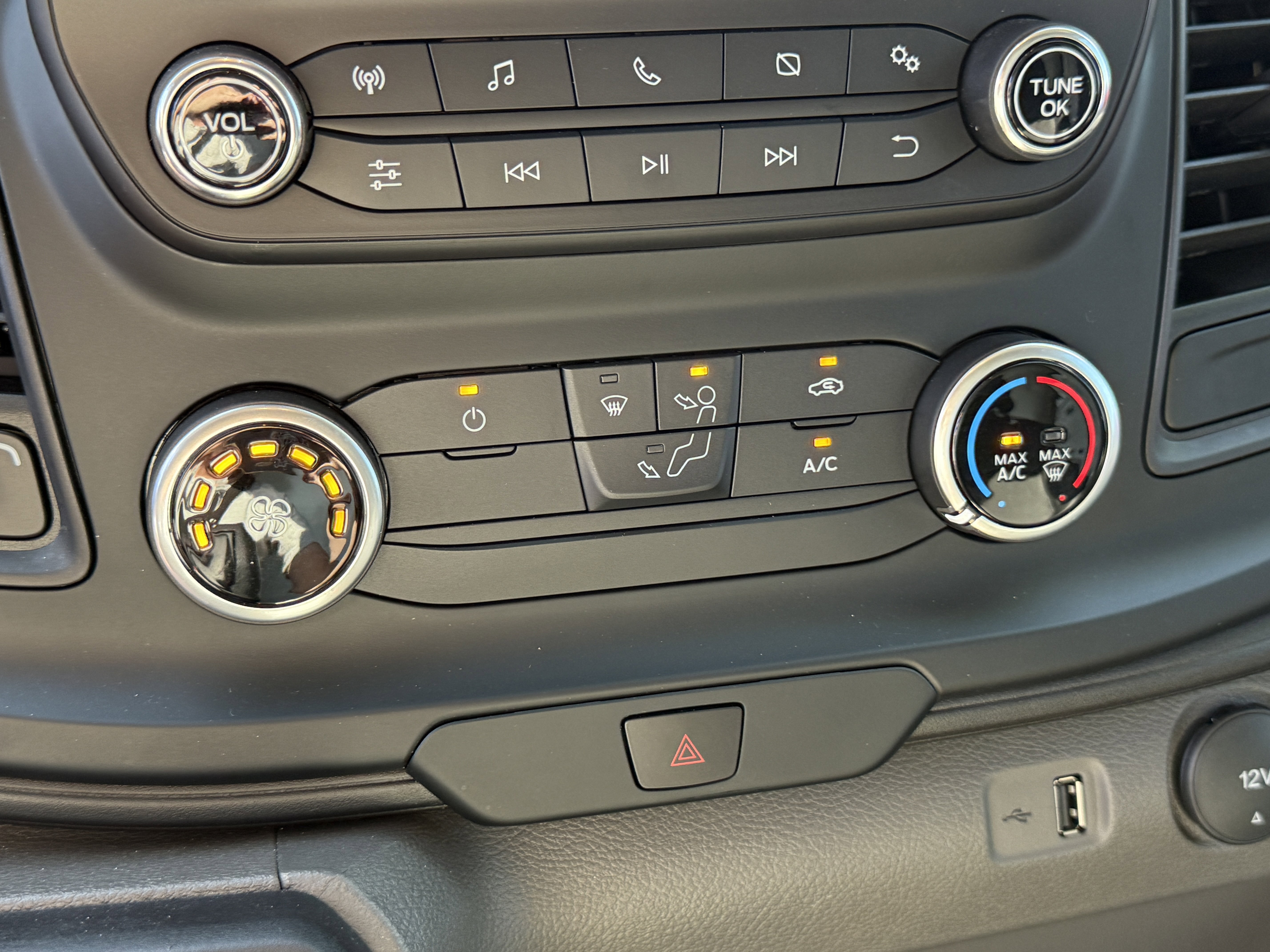 Certified 2024 Ford Transit 350 RWD image 20