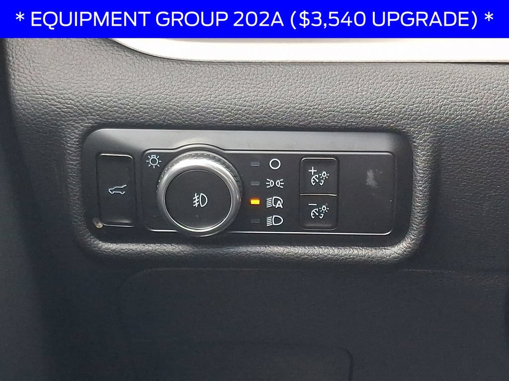 Certified 2023 Ford Explorer XLT w/ Equipment Group 202A AWD/4WD image 24