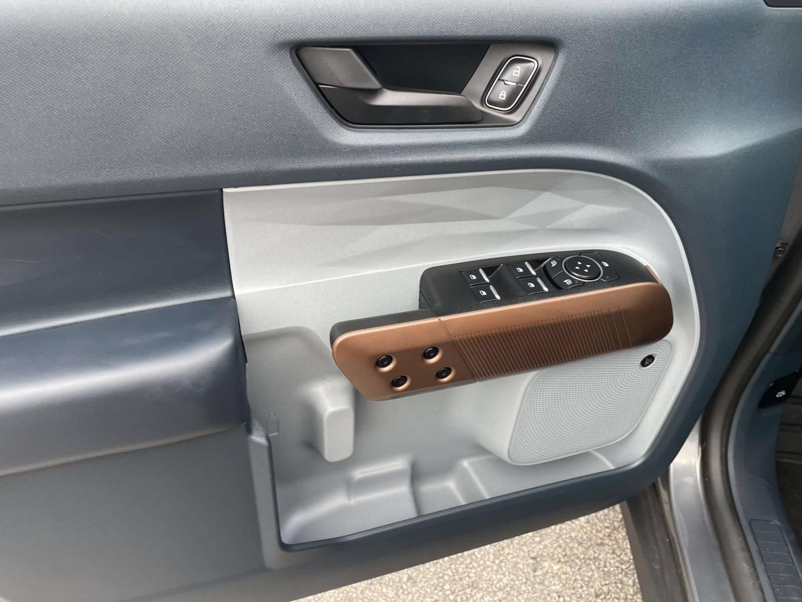 Certified 2024 Ford Maverick Lariat FWD image 17