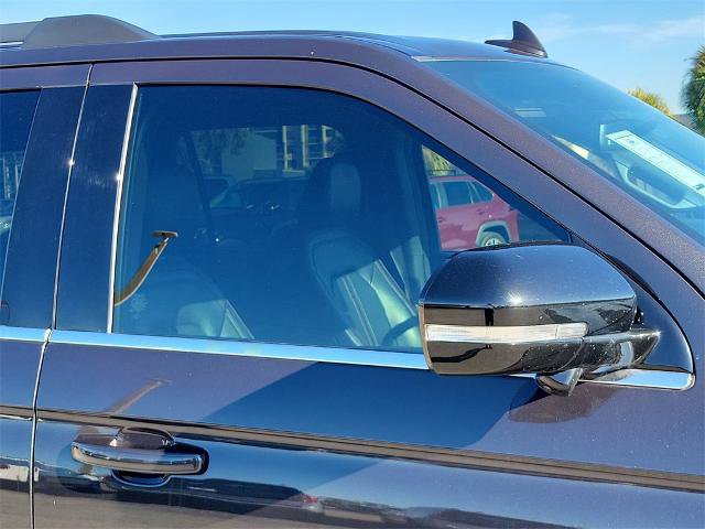 Certified 2022 Ford Expedition Limited image 6