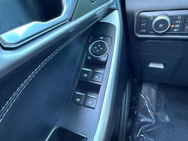 Certified 2022 Ford Explorer XLT w/ Equipment Group 202A image 21