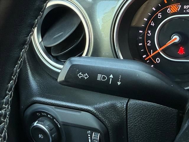 Used 2023 Jeep Wrangler Unlimited Sahara w/ Cold Weather Group AWD/4WD image 21