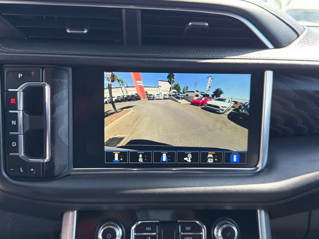 Used 2023 GMC Yukon Denali RWD image 31
