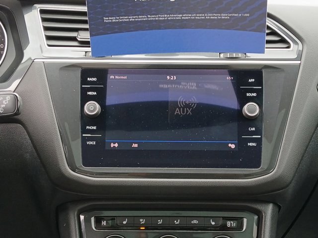 Used 2019 Volkswagen Tiguan SE w/ Panoramic Sunroof Package AWD/4WD image 12