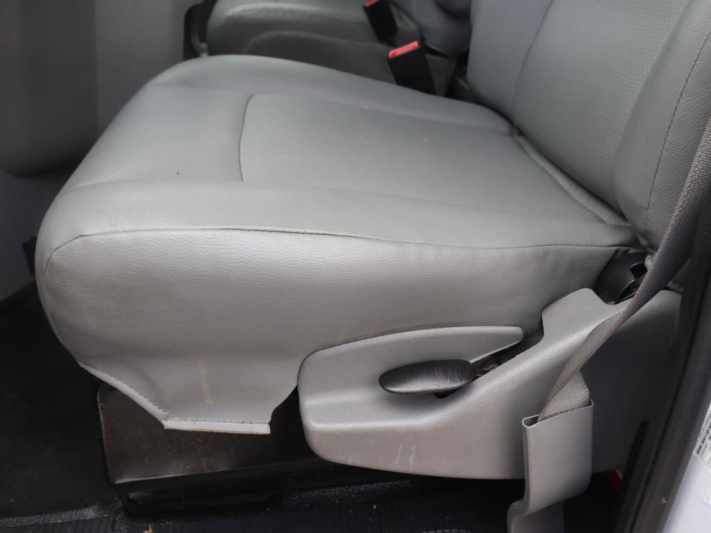 Certified 2022 Ford E-350 and Econoline 350 Super Duty w/ Power Windows & Locks Group RWD image 18
