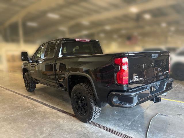 Used 2024 Chevrolet Silverado 2500 Custom w/ Custom Value Package AWD/4WD image 3