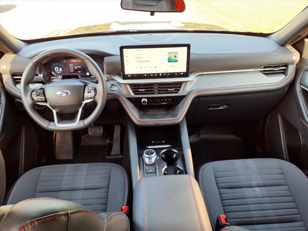 Certified 2025 Ford Explorer ST-Line image 27