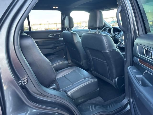 Certified 2019 Ford Explorer Limited w/ Ford Safe & Smart Package image 11