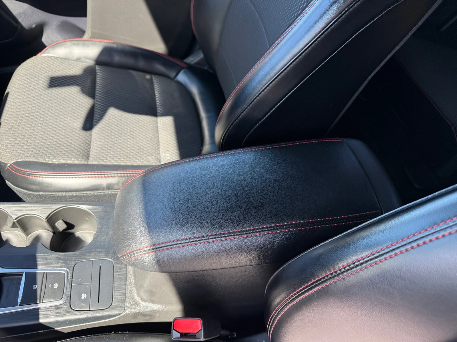 Certified 2024 Ford Escape ST-Line w/ Equipment Group 301A image 14