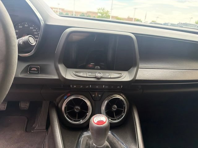 Used 2021 Chevrolet Camaro SS RWD image 16