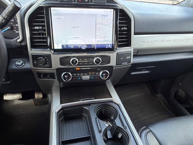 Certified 2022 Ford F250 Lariat w/ Black Appearance Package image 2