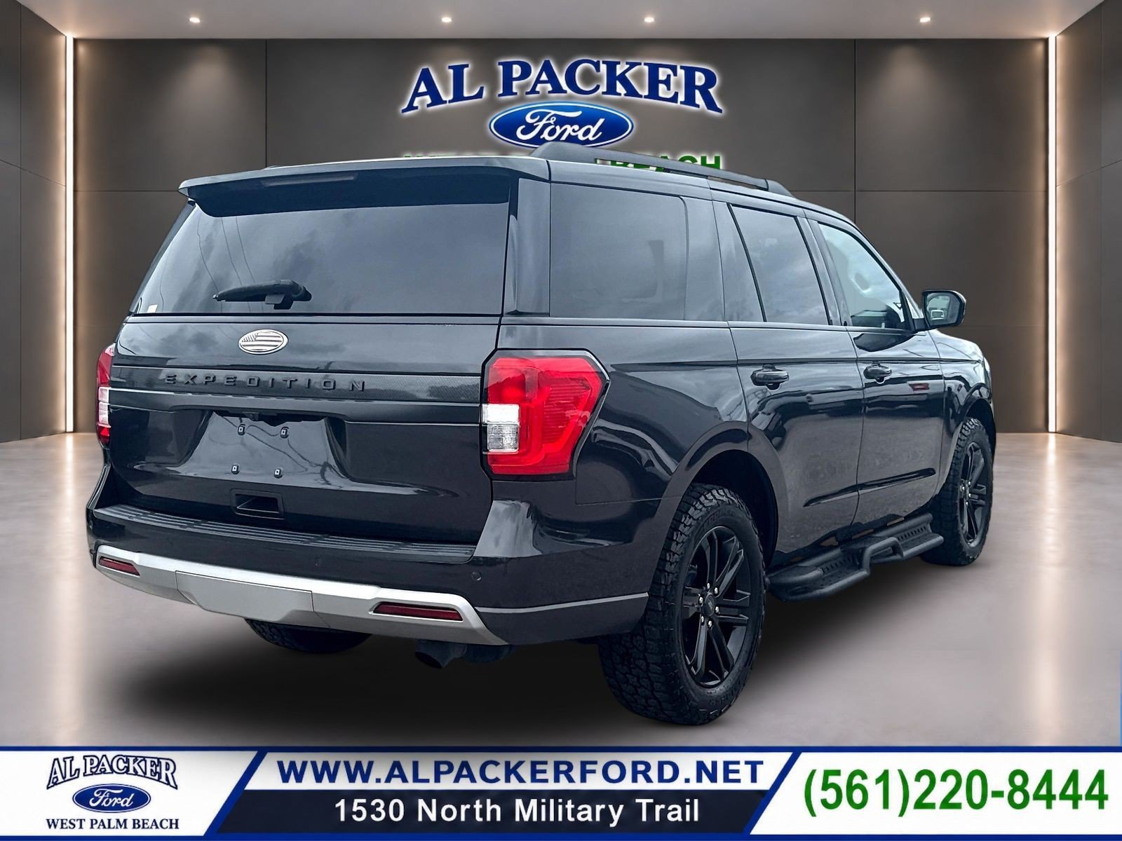Certified 2023 Ford Expedition XLT RWD image 5