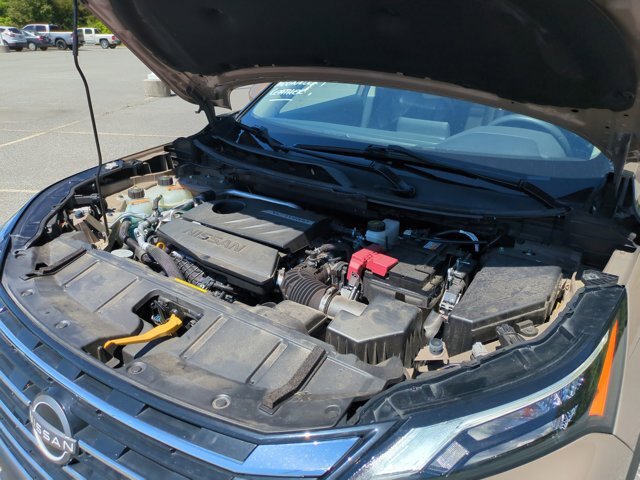 Used 2024 Nissan Rogue SV w/ SV Premium Package AWD/4WD image 36