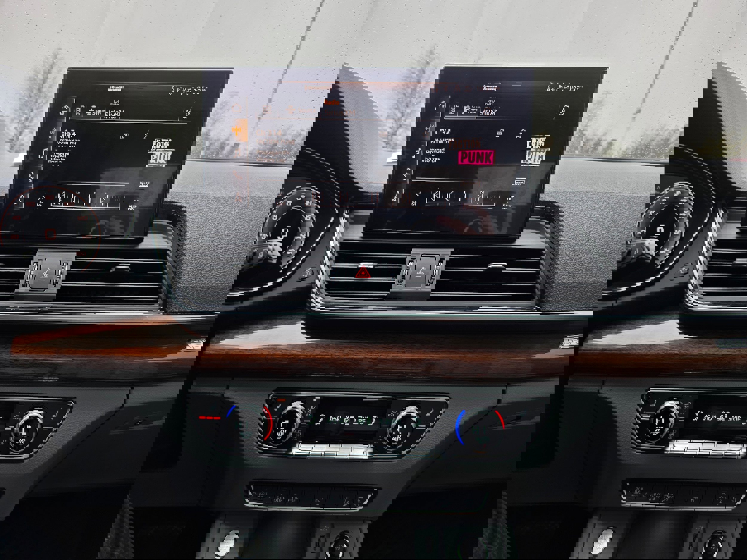 Used 2022 Audi Q5 2.0T Premium Plus w/ Premium Plus Package image 10