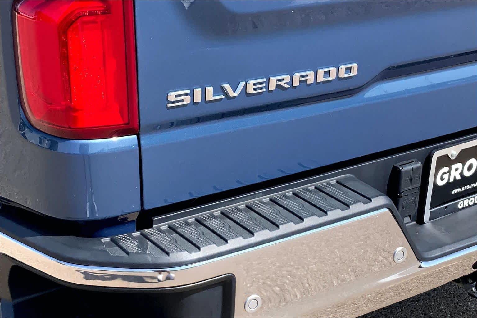 Used 2024 Chevrolet Silverado 1500 LTZ w/ LTZ Convenience Package II RWD image 10