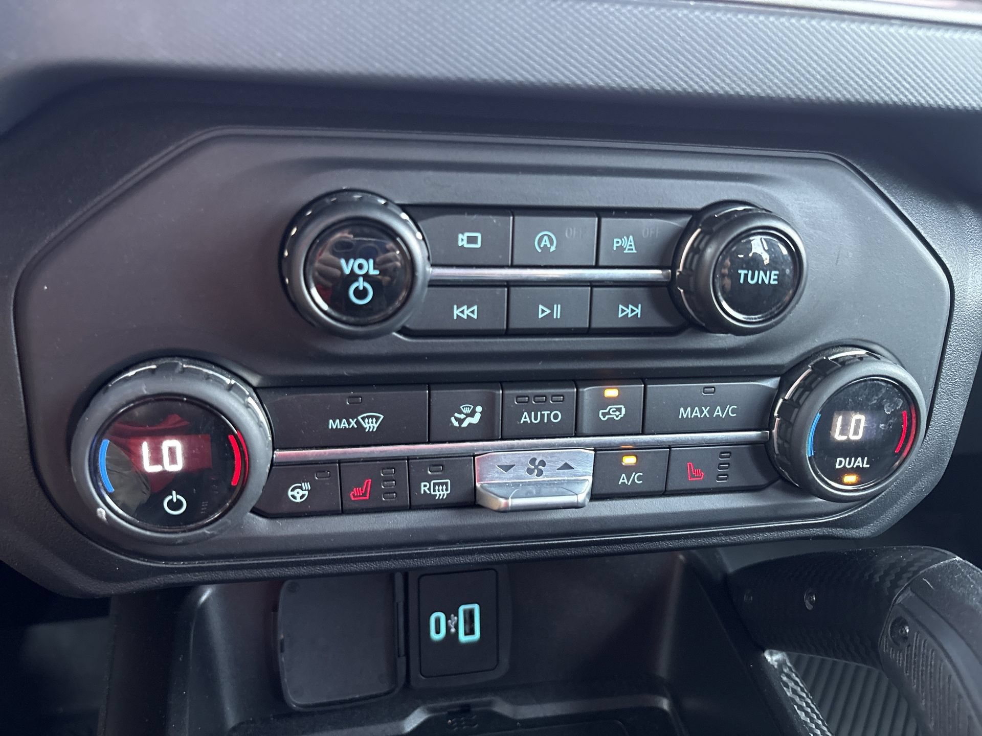 Certified 2023 Ford Bronco Raptor AWD/4WD image 6
