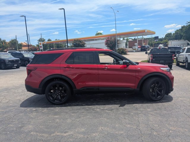 Certified 2023 Ford Explorer ST-Line w/ Class IV Trailer Tow Package RWD image 12
