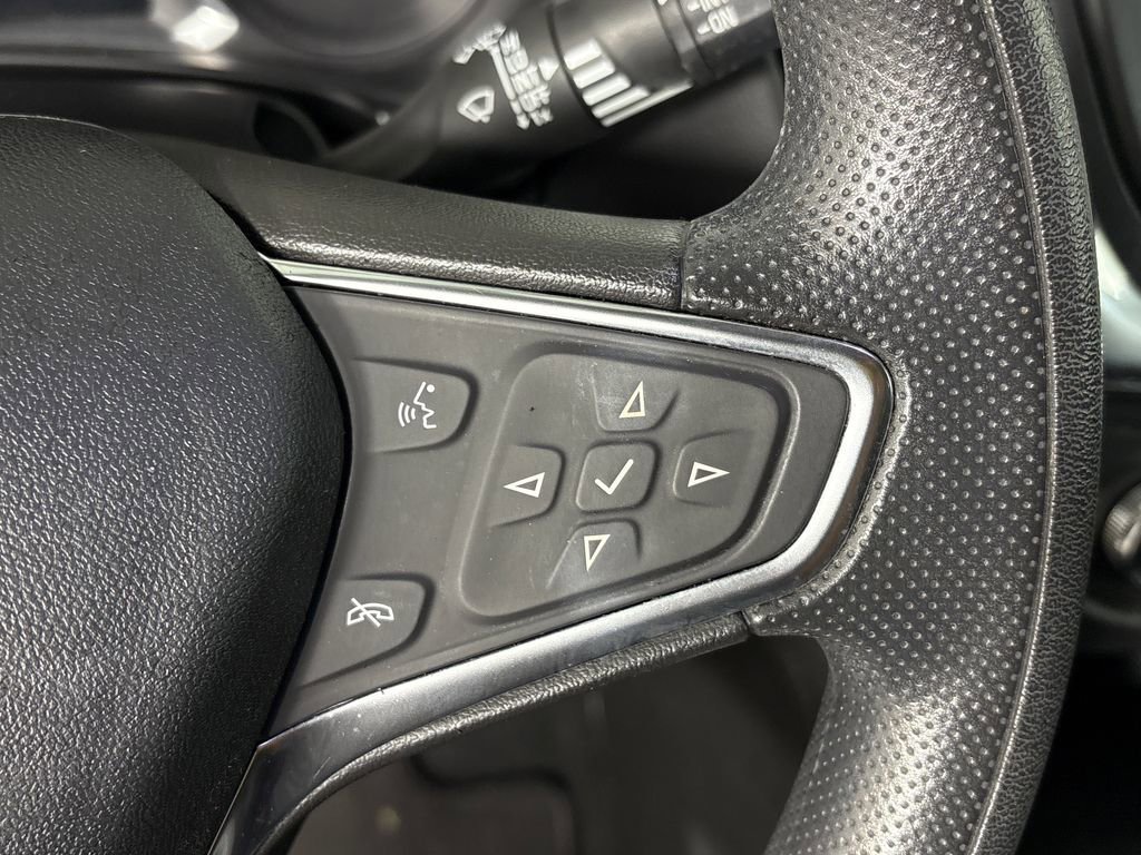 Used 2019 Chevrolet Equinox LT FWD image 19