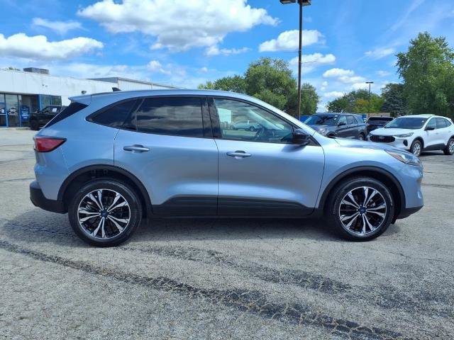 Certified 2022 Ford Escape SE w/ SE Sport Appearance Package image 2