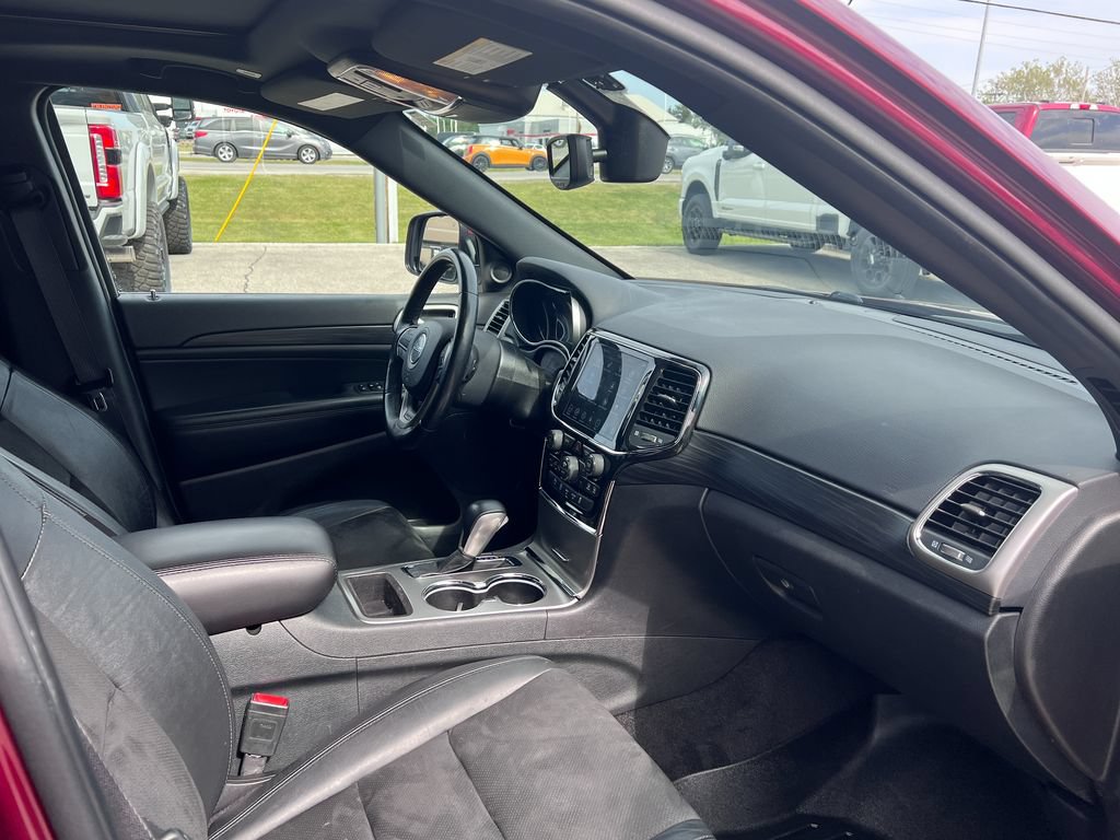 Used 2022 Jeep Grand Cherokee Laredo X AWD/4WD image 18
