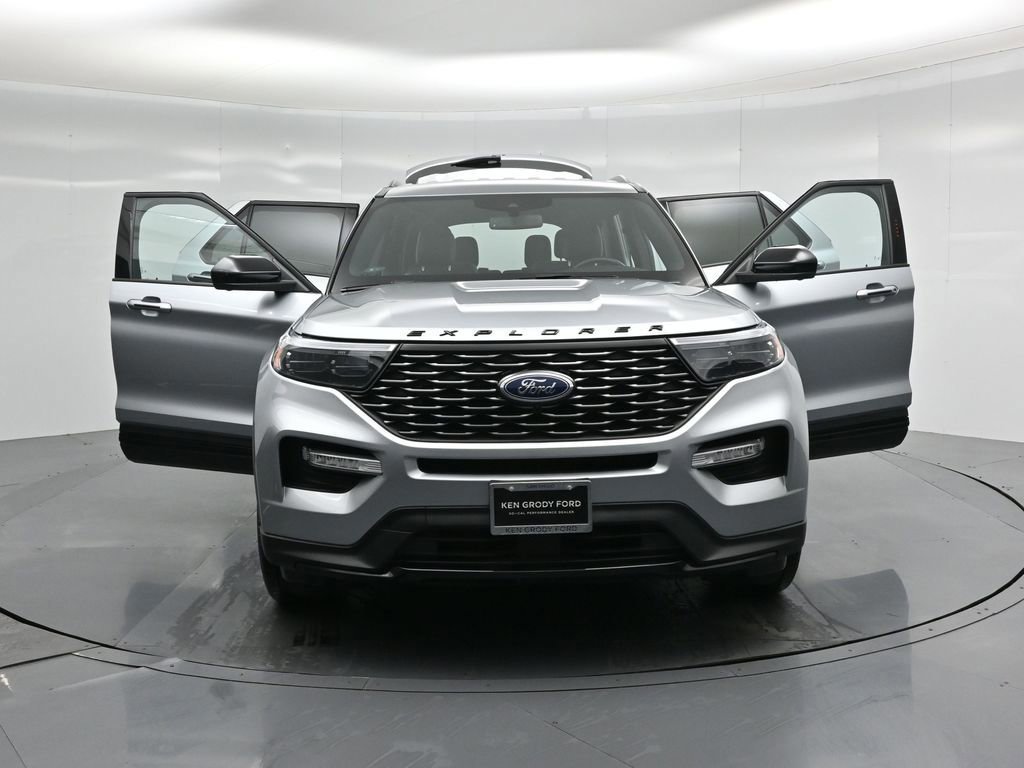 Certified 2023 Ford Explorer ST-Line w/ Class IV Trailer Tow Package image 57
