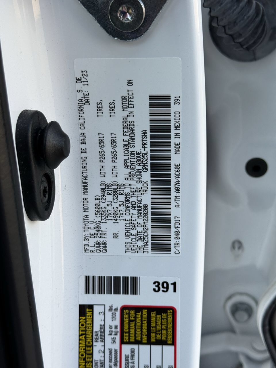 Used 2023 Toyota Tacoma TRD Sport w/ Technology Package RWD image 30