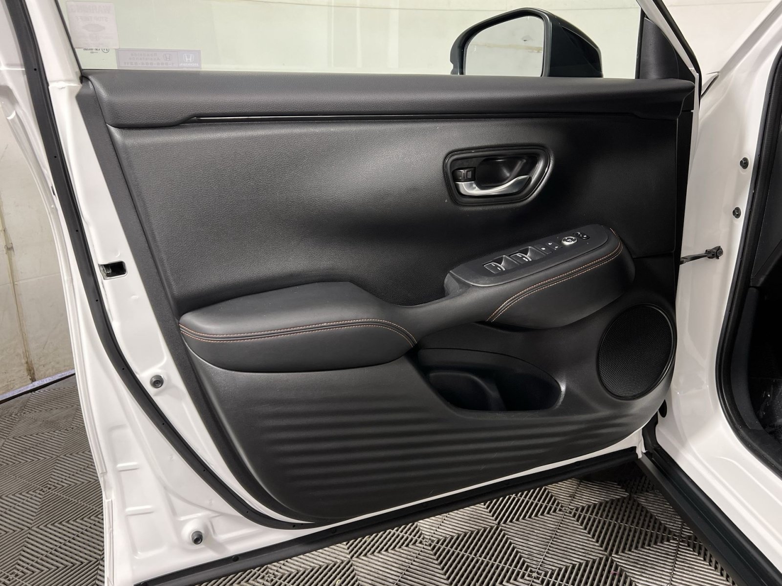 Used 2023 Honda HR-V Sport image 14