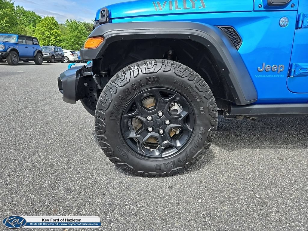 Used 2023 Jeep Wrangler Unlimited w/ Cold Weather Group AWD/4WD image 4