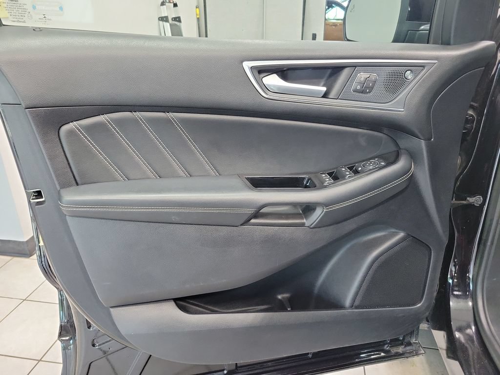 Certified 2019 Ford Edge ST AWD/4WD image 40