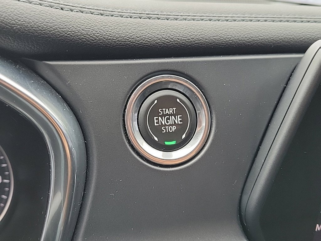 Used 2019 Chevrolet Blazer LT FWD image 34
