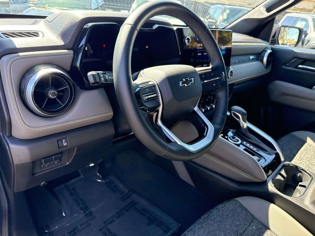 Used 2024 Chevrolet Colorado ZR2 w/ Technology Package image 27